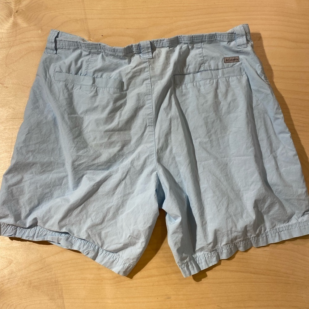 Columbia Shorts. Size 38 W (BB) - Picture 6 of 8